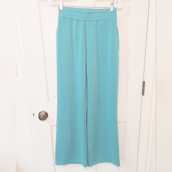 Ocean Drive Pants - Ocean Drive Aqua Cloud Fleece Wide-Leg Pants, Size S